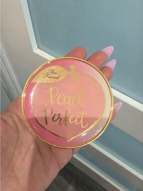 Too Faced Peach Perfect Compact - Pink/Peach